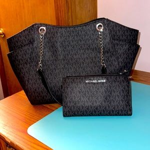 Micheal Kors medium size bag with wallet combo